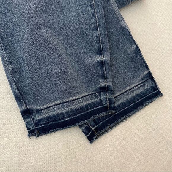 Judy Blue Thermadenim Undone Hem High Rise Boyfriend Ankle Stretch Jean Size 31 - Picture 6 of 10